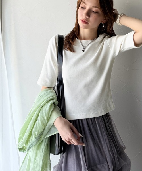 classicalelf（クラシカルエルフ）の「さりげなく華奢見せで大人の魅力アップ。5分袖ストレッチリブコンパクトトップス（Tシャツ/カットソー・レディース・オフホワイト/ブラウン/アイボリー/ブラック・X-LARGE/SMALL/MEDIUM/LARGE）」の7枚目の写真