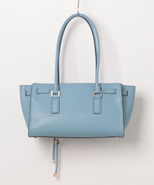 MICHAEL KORS(マイケルコース)の「HAMILTON MODERNE ショルダー トート ウィズ チャーム スモール(ショルダーバッグ・レディース・ブルー系・FREE)」の6枚目の写真