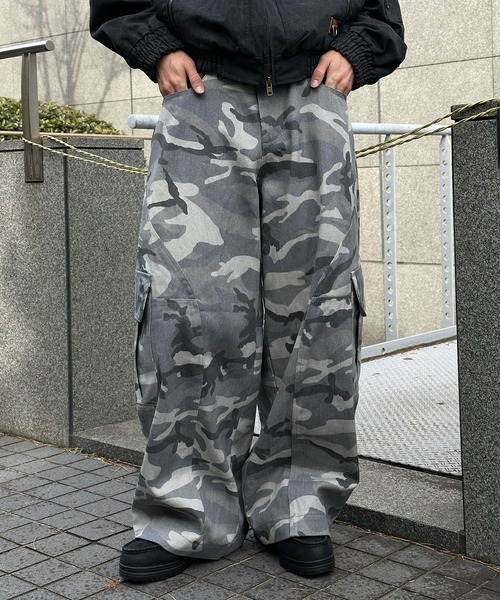 Perushu（ペルーシュ）の「WIDE SWITCHING CARGO PANTS／ワイド切り替えカーゴパンツ（その他パンツ・メンズ・その他/インディゴブルー・MEDIUM/LARGE/SMALL）」の19枚目の写真
