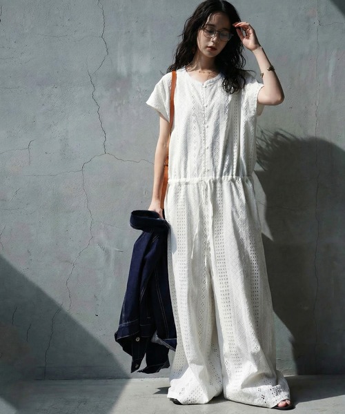 antiqua(アンティカ)の「刺繍 オールインワン(サロペット/オーバーオール・レディース・ブラック/ホワイト・ONESIZE/TL)」の3枚目の写真