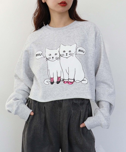 Cepica(セピカ)の「【BLACK SCORE】MIUMIU CATS CROPPED SWEATSHIRTS(Tシャツ/カットソー・レディース・グレー・FREE)」の3枚目の写真