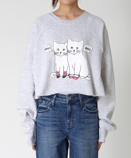 Cepica(セピカ)の「【BLACK SCORE】MIUMIU CATS CROPPED SWEATSHIRTS(Tシャツ/カットソー・レディース・グレー・FREE)」の6枚目の写真
