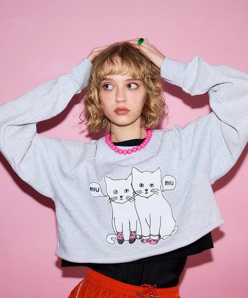 Cepica(セピカ)の「【BLACK SCORE】MIUMIU CATS CROPPED SWEATSHIRTS(Tシャツ/カットソー・レディース・グレー・FREE)」の18枚目の写真