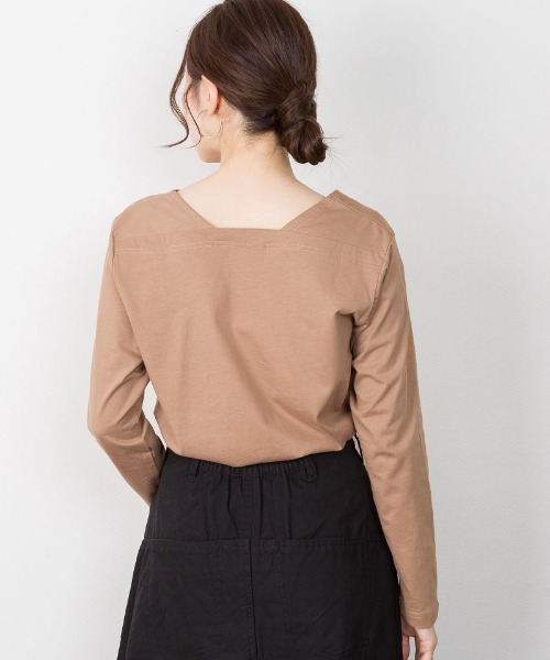 aity(アイティ)の「M-5L コットンスクエアネック無地カットソー 夏服(Tシャツ/カットソー・レディース・ブラック/オフホワイト/グレイッシュベージュ/チャコールグレー/モカ・M~L/4L~5L/LL~3L)」の12枚目の写真