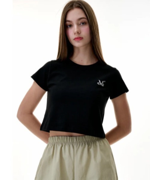 MUCENT(ムセント)の「◇MUCENT◇ブランド直輸入正規品/着丈が選べる/MUCENT SMALL LOGO T スモールロゴ半袖Tシャツ男女共用(Tシャツ/カットソー・レディース・ホワイト/ブラック・S/L/M)」の13枚目の写真