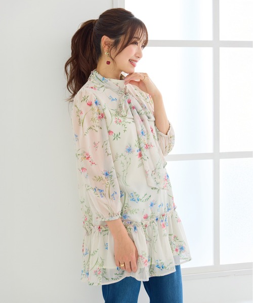 Rose Tiara(ローズティアラ)の「ボタニカルプリントリボンタイチュニック(チュニック・レディース・ベージュ/ネイビー・38/46/42)」の12枚目の写真