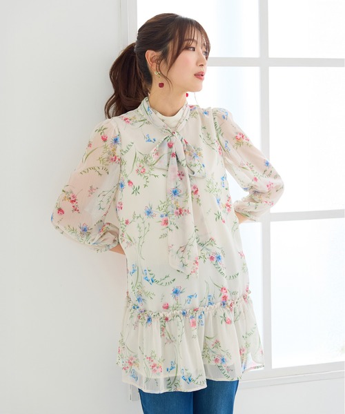 Rose Tiara(ローズティアラ)の「ボタニカルプリントリボンタイチュニック(チュニック・レディース・ベージュ/ネイビー・38/46/42)」の13枚目の写真