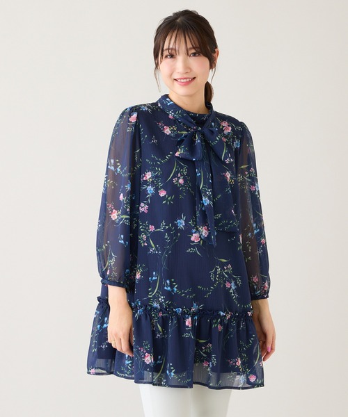 Rose Tiara(ローズティアラ)の「ボタニカルプリントリボンタイチュニック(チュニック・レディース・ベージュ/ネイビー・38/46/42)」の19枚目の写真