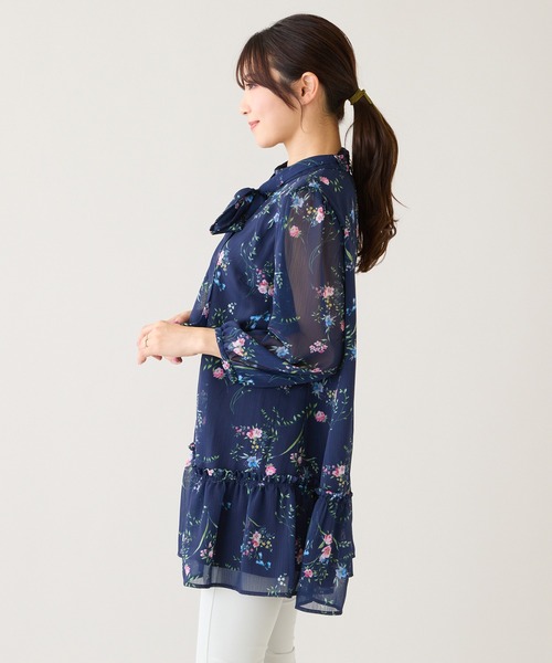 Rose Tiara(ローズティアラ)の「ボタニカルプリントリボンタイチュニック(チュニック・レディース・ベージュ/ネイビー・38/46/42)」の22枚目の写真