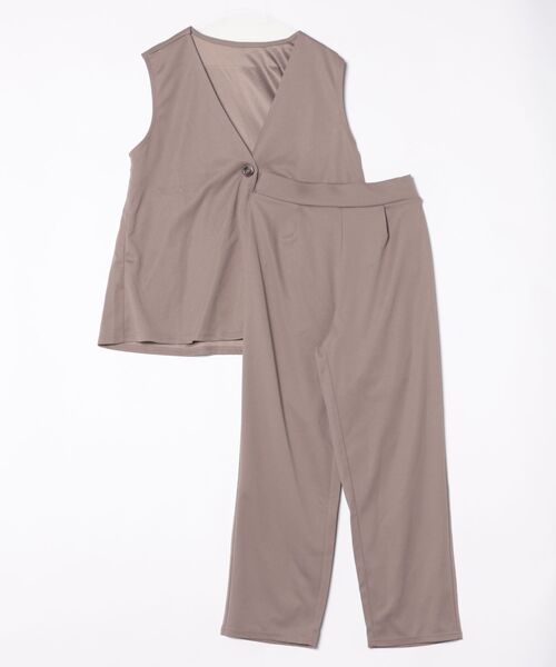 CECIL McBEE（セシルマクビー）の「カットツイルベストｘパンツ　セットアップ（ワンピース・レディース・ブラック/モカ・MEDIUM/LARGE）」の2枚目の写真