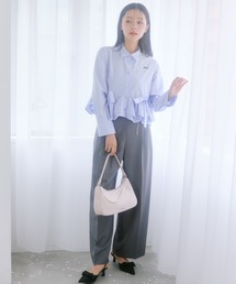 チェーンベルトタックワイドパンツ