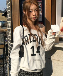 ERER（エルエル）の「Off-shoulder Arizona Sweatshirt Ivory（スウェット）」