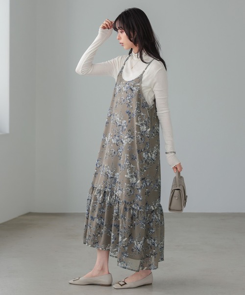 itto...(イット)の「花柄シフォンキャミソールワンピース(ワンピース・レディース・ブラック/モカ・FREE)」の5枚目の写真