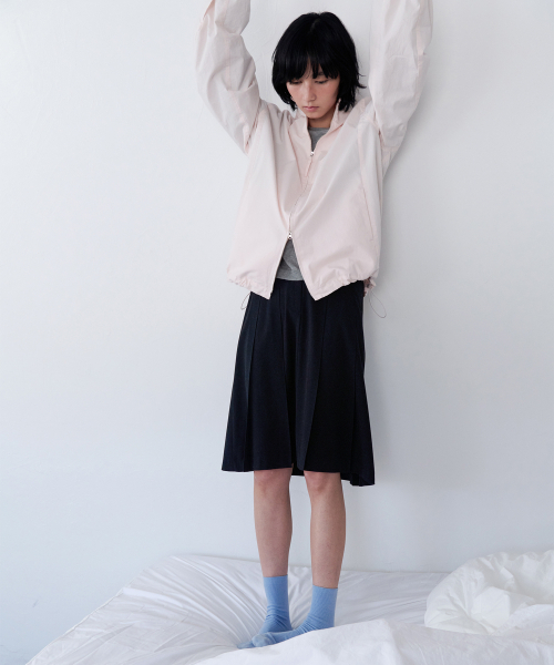 LEVAR(レバー)の「Wide Pleat Midi Skirt - Black(スカート・レディース・その他・SMALL/MEDIUM)」の2枚目の写真