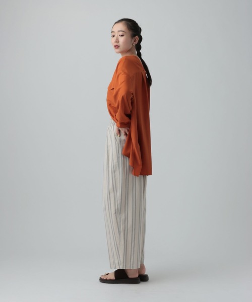 LEPSIM(レプシィム)の「Vネックオーバーシャツ長袖チュニック 643022(シャツ/ブラウス・レディース・チャコールグレー/オレンジ/グレイッシュベージュ/グリーン系その他・FREE)」の7枚目の写真