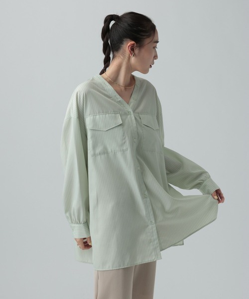 LEPSIM(レプシィム)の「Vネックオーバーシャツ長袖チュニック 643022(シャツ/ブラウス・レディース・チャコールグレー/オレンジ/グレイッシュベージュ/グリーン系その他・FREE)」の10枚目の写真