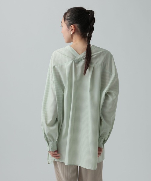 LEPSIM(レプシィム)の「Vネックオーバーシャツ長袖チュニック 643022(シャツ/ブラウス・レディース・チャコールグレー/オレンジ/グレイッシュベージュ/グリーン系その他・FREE)」の11枚目の写真