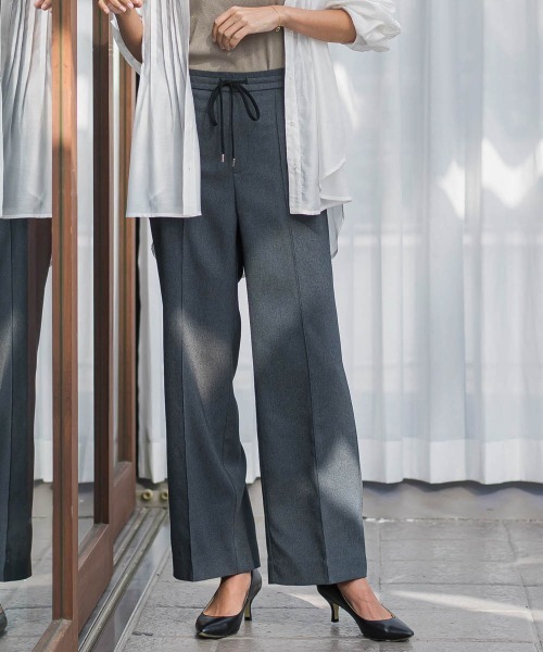 la.f…(ラエフ)の「【WEB限定】“美脚デニム見え”ワイドパンツ(その他パンツ・レディース・ダークネイビー/ブラック系その他・7号/9号/11号)」の1枚目の写真