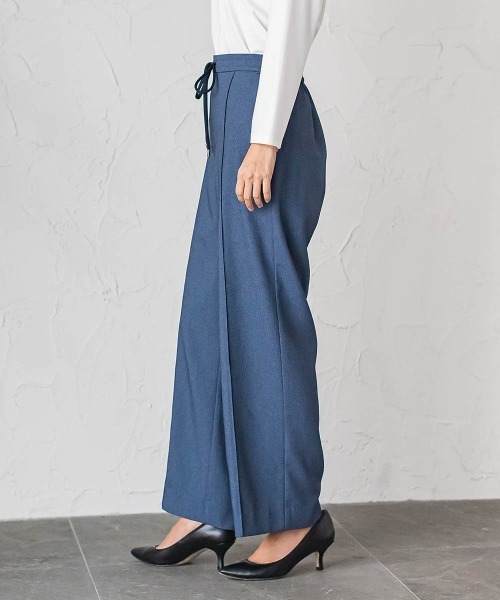 la.f…(ラエフ)の「【WEB限定】“美脚デニム見え”ワイドパンツ(その他パンツ・レディース・ダークネイビー/ブラック系その他・7号/9号/11号)」の11枚目の写真