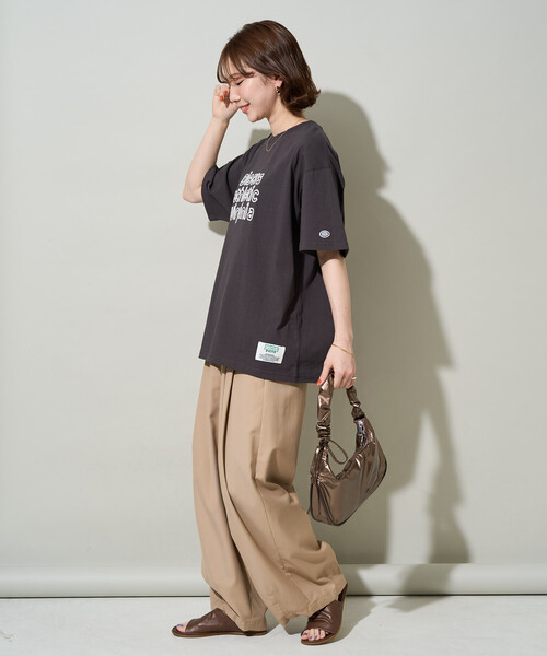 FREAK'S STORE（フリークスストア）の「限定展開 DISCUS ATHLETIC × FREAK'S STORE/ディスカスアスレチック 別注 ロゴ 半袖 Tシャツ（Tシャツ/カットソー・レディース・ブラック/オフホワイト/ネイビー/ブラウン・ﾌﾘ-）」の6枚目の写真