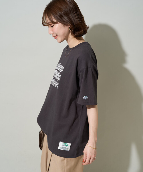 FREAK'S STORE（フリークスストア）の「限定展開 DISCUS ATHLETIC × FREAK'S STORE/ディスカスアスレチック 別注 ロゴ 半袖 Tシャツ（Tシャツ/カットソー・レディース・ブラック/オフホワイト/ネイビー/ブラウン・ﾌﾘ-）」の8枚目の写真