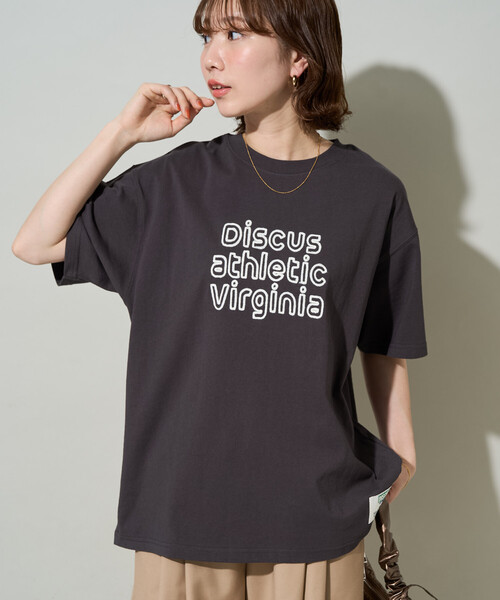 FREAK'S STORE（フリークスストア）の「限定展開 DISCUS ATHLETIC × FREAK'S STORE/ディスカスアスレチック 別注 ロゴ 半袖 Tシャツ（Tシャツ/カットソー・レディース・ブラック/オフホワイト/ネイビー/ブラウン・ﾌﾘ-）」の10枚目の写真