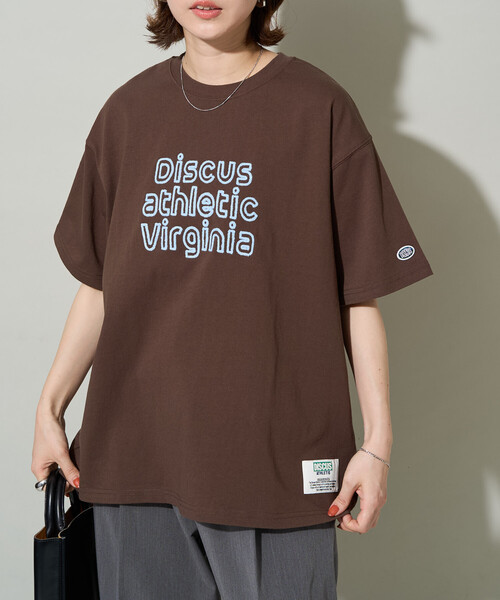 FREAK'S STORE（フリークスストア）の「限定展開 DISCUS ATHLETIC × FREAK'S STORE/ディスカスアスレチック 別注 ロゴ 半袖 Tシャツ（Tシャツ/カットソー・レディース・ブラック/オフホワイト/ネイビー/ブラウン・ﾌﾘ-）」の22枚目の写真