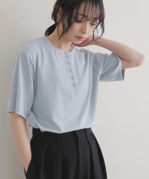 LIAN(リアン)の「バイカラーヘンリーネックTシャツ(Tシャツ/カットソー・レディース・ブラック/グレー/オフホワイト/ブルー・FREE)」の19枚目の写真
