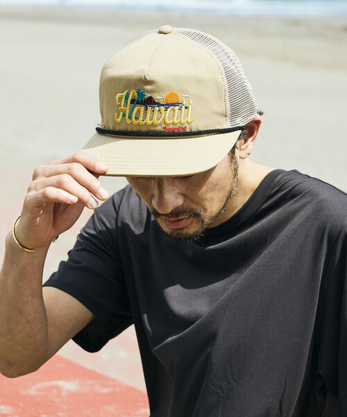 FREAK'S STORE(フリークスストア)の「FREAK'S STORE for BEACH & FES ヴィンテージライク トラッカー メッシュキャップ(キャップ・メンズ・ナチュラル/ブラック/キャメル/ブラウン/レッド/サックスブルー/ネイビー/その他9/その他16・ONE SIZE)」の6枚目の写真