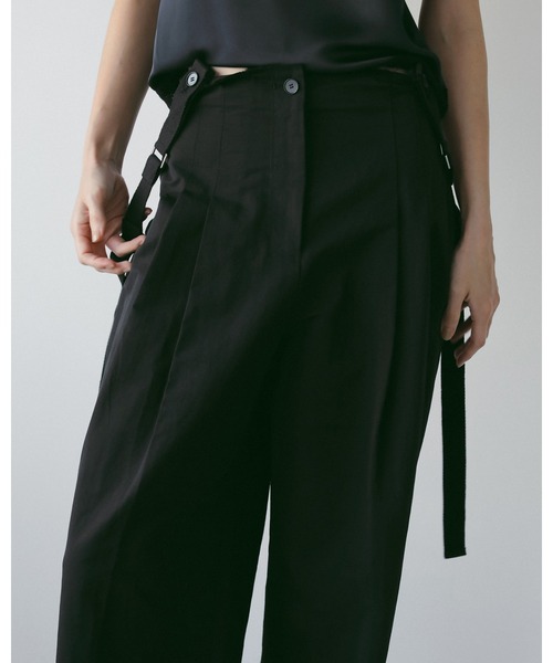 anuke(アンヌーク)の「Suspenders Wide Pants(その他パンツ・レディース・アイボリー/ブラック・36inch/38inch)」の6枚目の写真