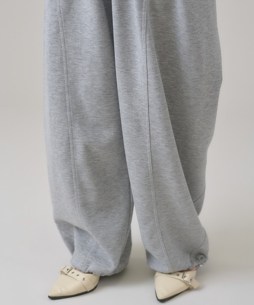 apres jour mignon（アプレジュールミニョン）の「バック切り替えカーブパンツ（その他パンツ・レディース・オフホワイト/チャコール/杢グレー・LARGE/MEDIUM/SMALL）」の20枚目の写真