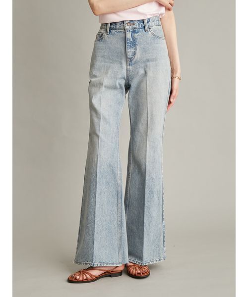Mila Owen（ミラオーウェン）の「【MILA PANTS】フレアデニムパンツ（デニムパンツ・レディース・ライトブルー/ブルー/ホワイト・1/0/00）」の5枚目の写真
