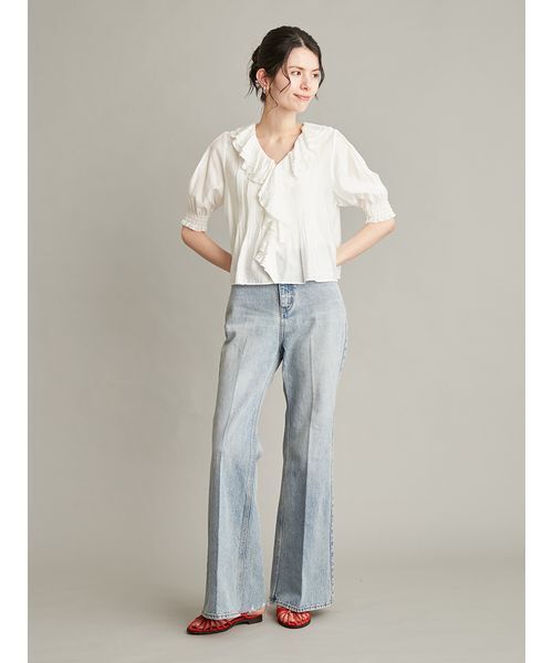 Mila Owen（ミラオーウェン）の「【MILA PANTS】フレアデニムパンツ（デニムパンツ・レディース・ライトブルー/ブルー/ホワイト・1/0/00）」の13枚目の写真