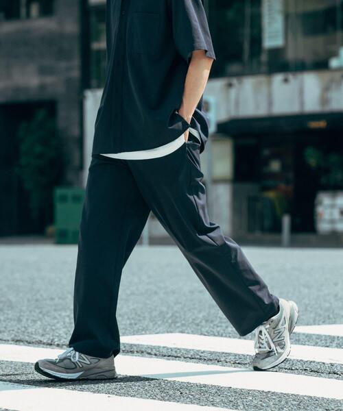 ITEMS URBANRESEARCH(アイテムズ アーバンリサーチ)の「『接触冷感/速乾/イージーケア』WINDY MESH ジップポケットパンツ(その他パンツ・メンズ・ブラック/チャコールグレー/ネイビー・MEDIUM/LARGE/X-LARGE)」の13枚目の写真