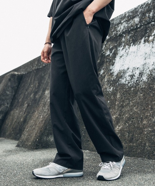 ITEMS URBANRESEARCH(アイテムズ アーバンリサーチ)の「『接触冷感/速乾/イージーケア』WINDY MESH ジップポケットパンツ(その他パンツ・メンズ・ブラック/チャコールグレー/ネイビー・MEDIUM/LARGE/X-LARGE)」の5枚目の写真