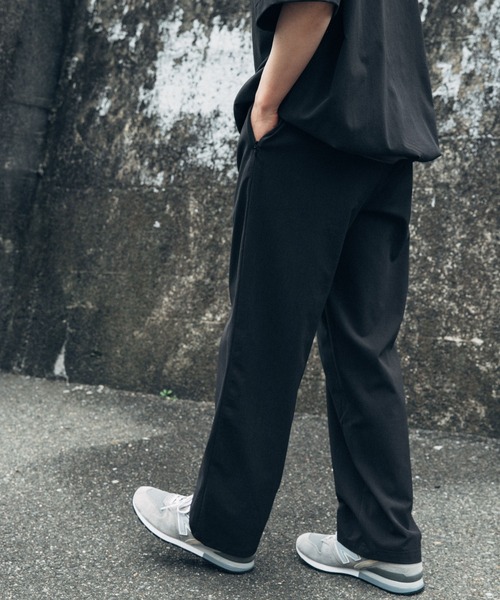 ITEMS URBANRESEARCH(アイテムズ アーバンリサーチ)の「『接触冷感/速乾/イージーケア』WINDY MESH ジップポケットパンツ(その他パンツ・メンズ・ブラック/チャコールグレー/ネイビー・MEDIUM/LARGE/X-LARGE)」の6枚目の写真