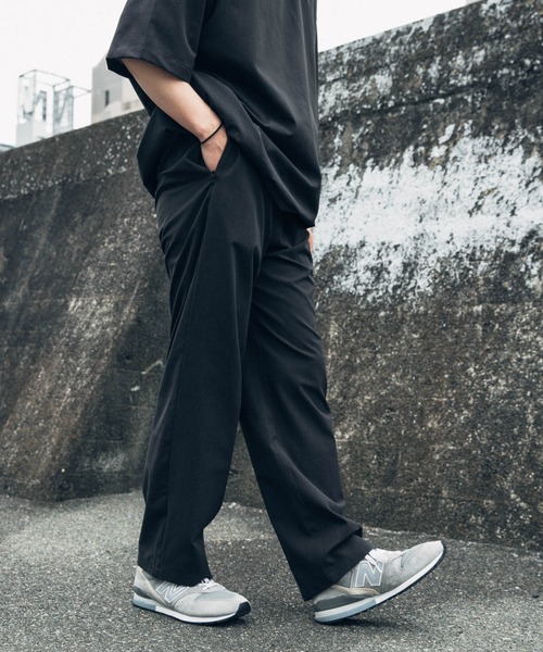 ITEMS URBANRESEARCH(アイテムズ アーバンリサーチ)の「『接触冷感/速乾/イージーケア』WINDY MESH ジップポケットパンツ(その他パンツ・メンズ・ブラック/チャコールグレー/ネイビー・MEDIUM/LARGE/X-LARGE)」の7枚目の写真