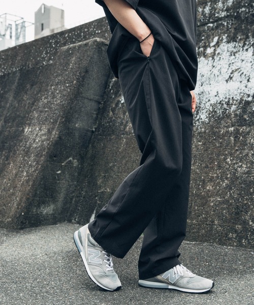 ITEMS URBANRESEARCH(アイテムズ アーバンリサーチ)の「『接触冷感/速乾/イージーケア』WINDY MESH ジップポケットパンツ(その他パンツ・メンズ・ブラック/チャコールグレー/ネイビー・MEDIUM/LARGE/X-LARGE)」の8枚目の写真
