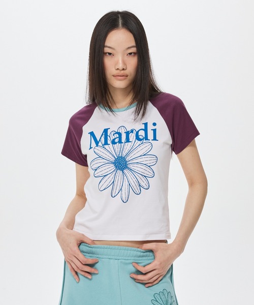 Mardi Mercredi(マルディメクルディ)の「SLIM TSHIRT RAGLAN FLOWERMARDI / スリム Tシャツ ラグラン フラワーマルディ(Tシャツ/カットソー・レディース・ホワイト×ブルー/ホワイト×ピンク/ホワイト×パープル・FREE)」の1枚目の写真