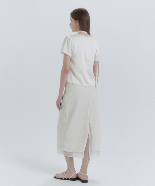 MICANE(ミケーネ)の「アンジェルスリンクルタイブラウス(シャツ/ブラウス・レディース・Cream/ブラック・SMALL/MEDIUM/LARGE/X-LARGE)」の6枚目の写真