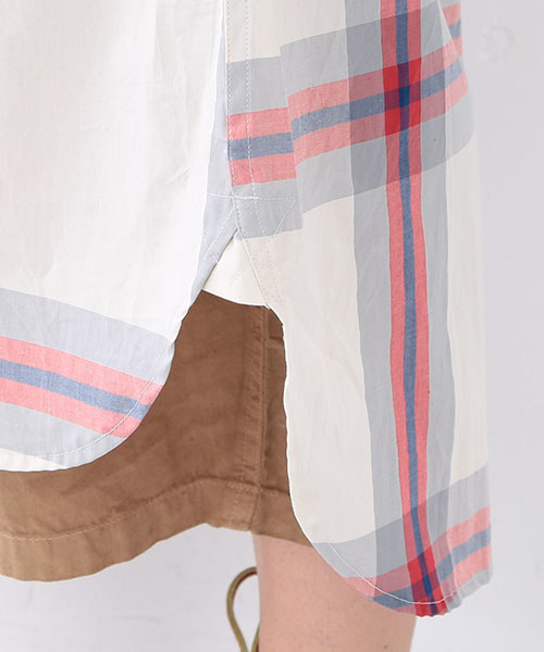 BEAMS BOY（ビームスボーイ）の「BEAMS BOY / ボーイ ビッグタータンチェック 半袖シャツワンピース（ワンピース・レディース・ナチュラル/サックスブルー/ネイビー・ONE SIZE）」の7枚目の写真