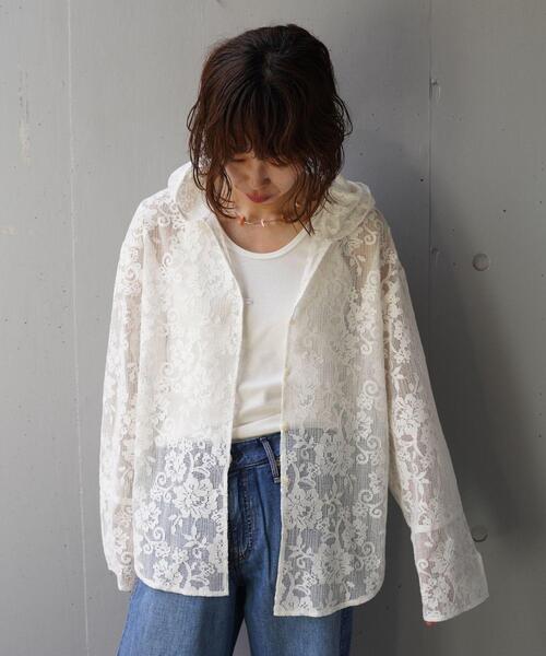 YENN(イエン)の「YENN(イエン)PORTABLE LACE HOODIE(シャツ/ブラウス・レディース・ブラック/ホワイト・F)」の2枚目の写真