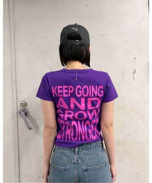 Oriens JOURNAL STANDARD（オリエンス ジャーナルスタンダード）の「《追加2》SHOW UP プリントTEE（Tシャツ/カットソー・レディース・パープル/イエロー・MEDIUM/SMALL）」の5枚目の写真