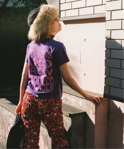 Oriens JOURNAL STANDARD（オリエンス ジャーナルスタンダード）の「《追加2》SHOW UP プリントTEE（Tシャツ/カットソー・レディース・パープル/イエロー・MEDIUM/SMALL）」の7枚目の写真