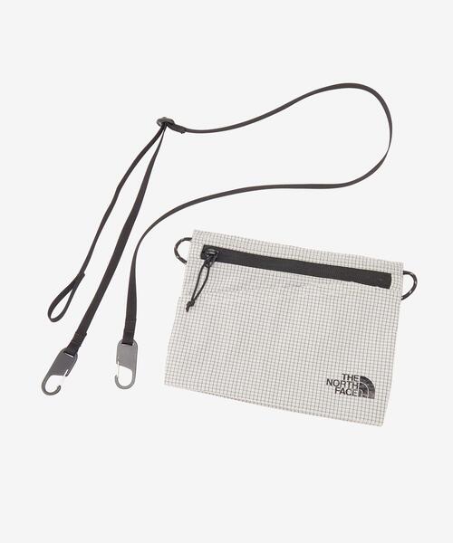 URBAN RESEARCH Sonny Label(アーバンリサーチサニーレーベル)の「THE NORTH FACE RAFTER SHOULDER POUCH S(ショルダーバッグ・メンズ・ブラック/グレー系その他・ONE)」の4枚目の写真