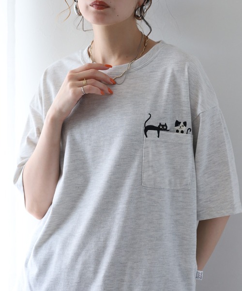 FUNALIVE(ファンアライブ)の「ねころびネコ刺繍ポケットTシャツ 半端袖(Tシャツ/カットソー・レディース・オートミール/ネイビー×ホワイト/チャコールグレー・M/L)」の10枚目の写真