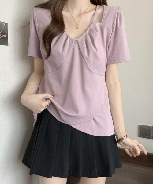 2ly2(トゥーリートゥー)の「アシンメトリーストラップデザインカットソー レディース 半袖トップス(Tシャツ/カットソー・レディース・パープル/ブラック/ホワイト・FREE)」の3枚目の写真