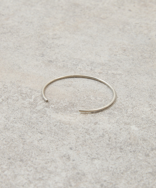 And A(アンドエー)の「And A アンドエー / SVPT BANGLE シルバー925プレーティングバングル / AA-BG-01(バングル/リストバンド・メンズ・シルバー・FREE)」の5枚目の写真