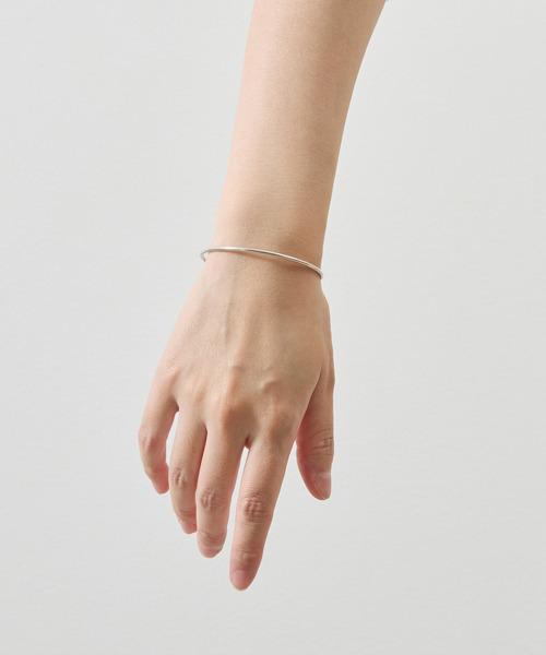 And A(アンドエー)の「And A アンドエー / SVPT BANGLE シルバー925プレーティングバングル / AA-BG-01(バングル/リストバンド・メンズ・シルバー・FREE)」の12枚目の写真