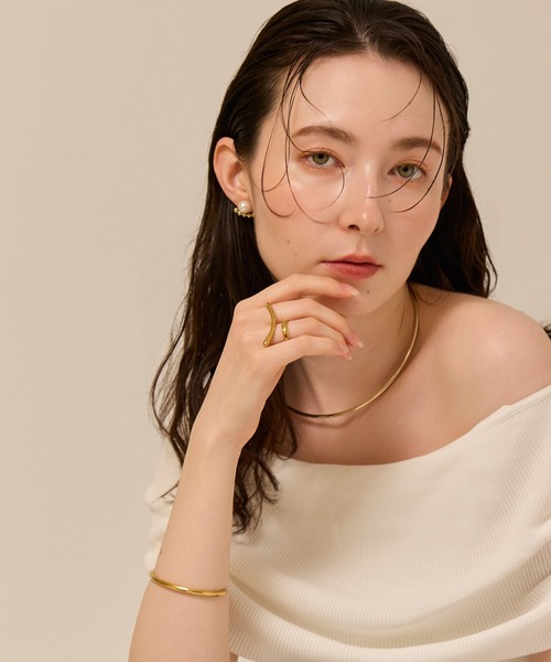 Phoebe(フィービィー)の「【金属アレルギー対応】2wayドロップラインパールバックキャッチピアス/ニッケルフリー 結婚式二次会 セレモニー フォーマル(ピアス(両耳用)・レディース・シルバー/イエローゴールド・FREE)」の19枚目の写真